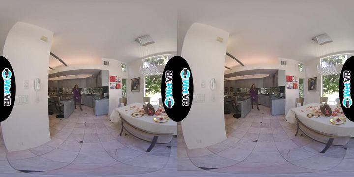 WETVR soon to be Evicted Girl Fucks in VR to Pay Rent